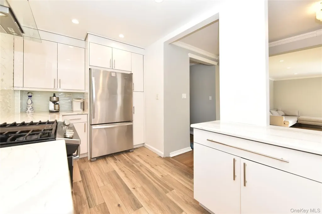 211-06 75th Avenue Bayside NY 11364