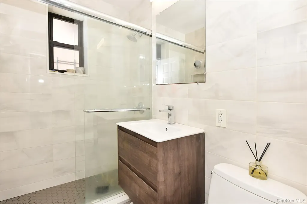 211-06 75th Avenue Bayside NY 11364