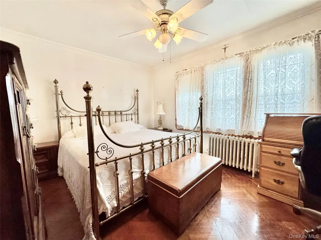 2037 149th Street Whitestone NY 11357