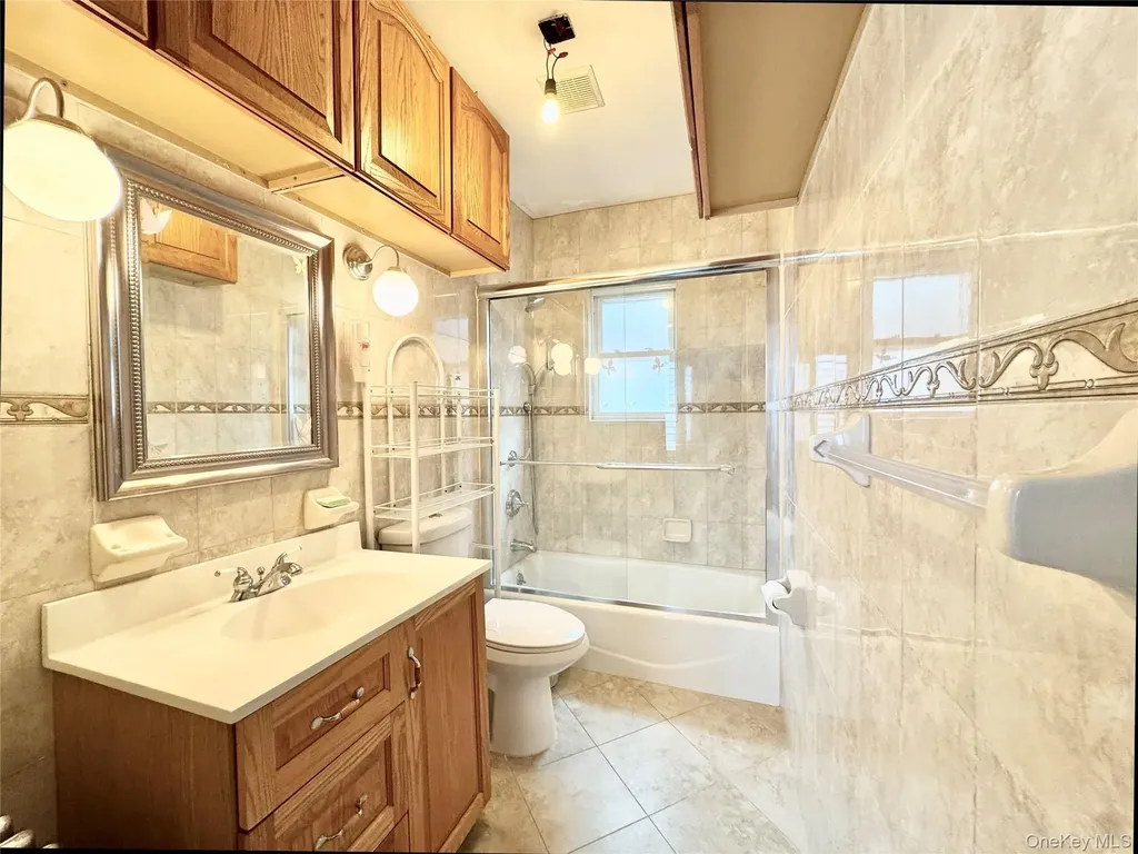 2037 149th Street Whitestone NY 11357