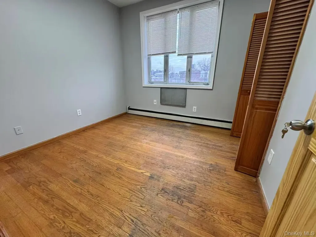 3799 E Tremont Avenue Bronx NY 10465