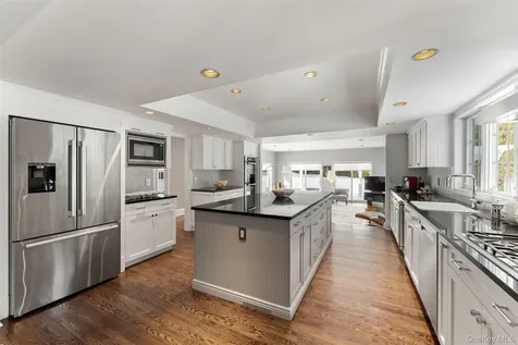 1 Grand Park Avenue Scarsdale NY 10583