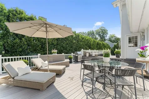 1 Grand Park Avenue Scarsdale NY 10583