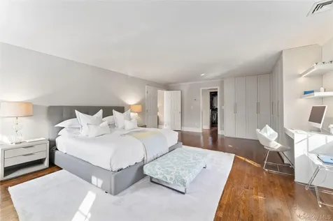 1 Grand Park Avenue Scarsdale NY 10583