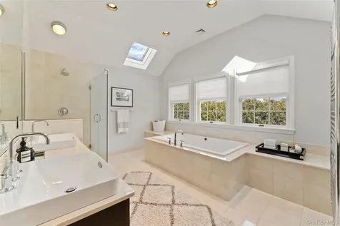 1 Grand Park Avenue Scarsdale NY 10583