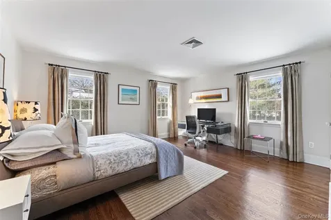 1 Grand Park Avenue Scarsdale NY 10583