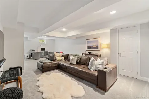 1 Grand Park Avenue Scarsdale NY 10583