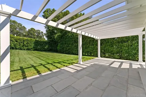 1 Grand Park Avenue Scarsdale NY 10583