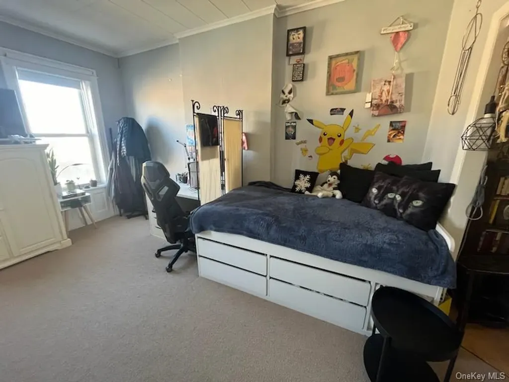 6556 Myrtle Avenue Glendale NY 11385
