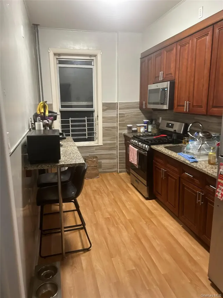 6556 Myrtle Avenue Glendale NY 11385