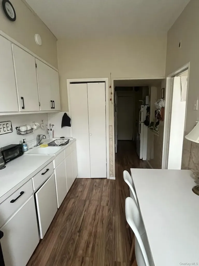 6556 Myrtle Avenue Glendale NY 11385