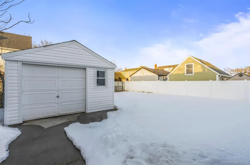 1709 Camp Avenue Merrick NY 11566