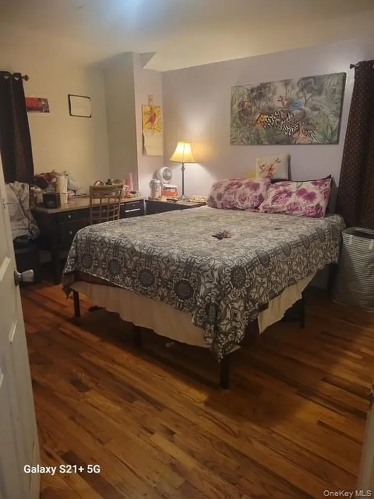 14421 230th Place Rosedale NY 11413