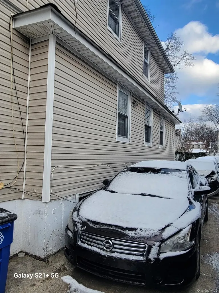 14421 230th Place Rosedale NY 11413