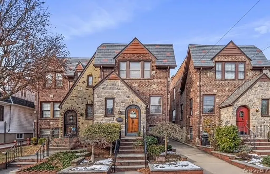2724 166th Street Flushing NY 11358