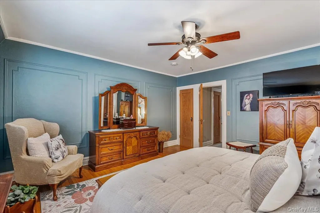 2724 166th Street Flushing NY 11358