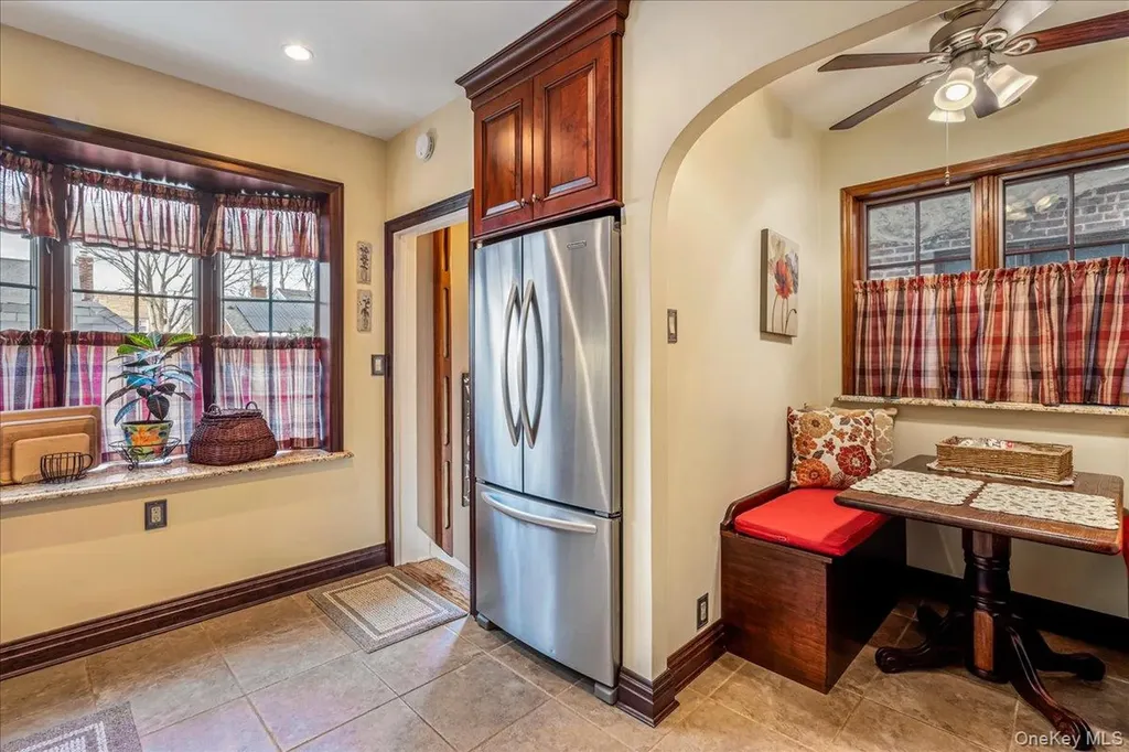 2724 166th Street Flushing NY 11358