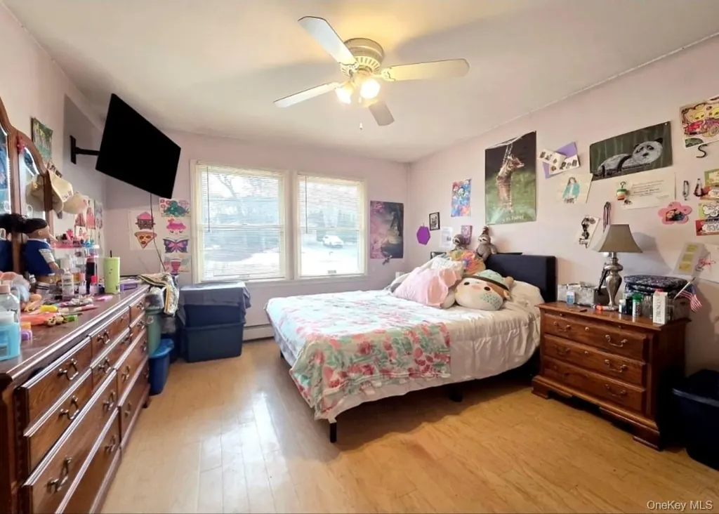 27 Dillmont Drive Smithtown NY 11787