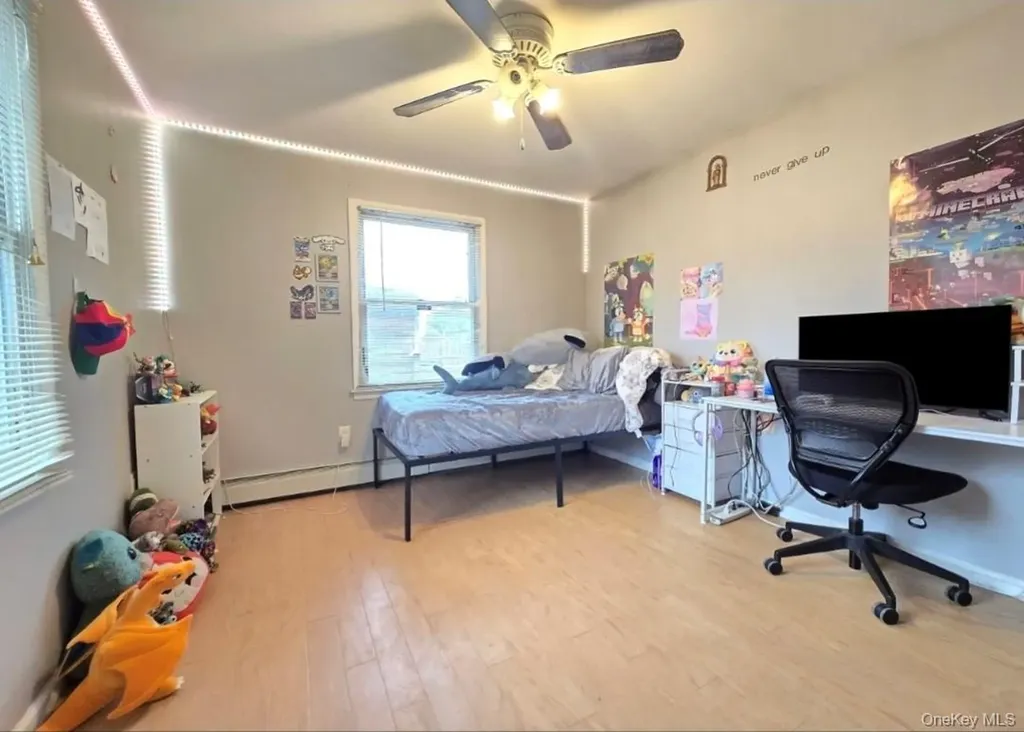 27 Dillmont Drive Smithtown NY 11787