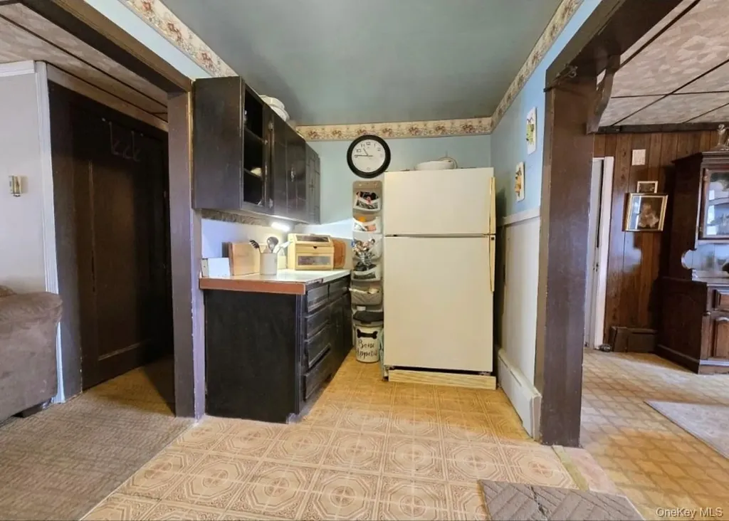 27 Dillmont Drive Smithtown NY 11787