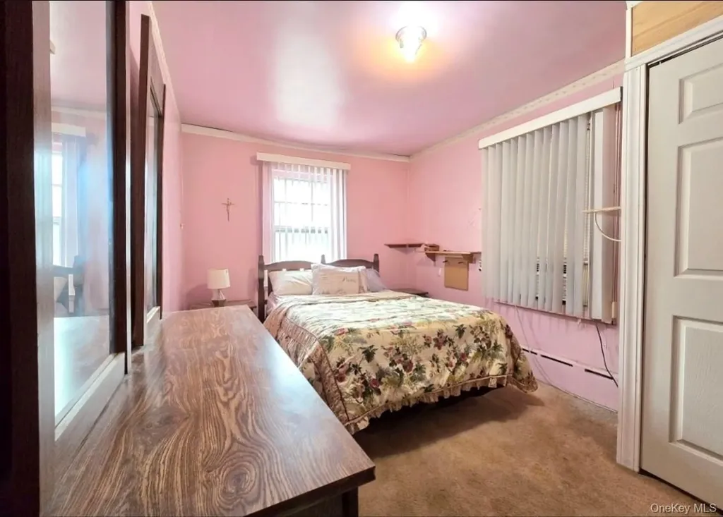 27 Dillmont Drive Smithtown NY 11787