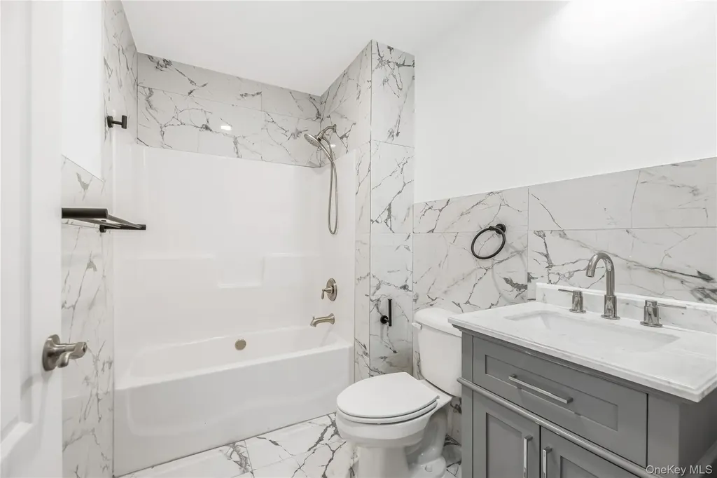 320 E 4th Street Mount Vernon NY 10553