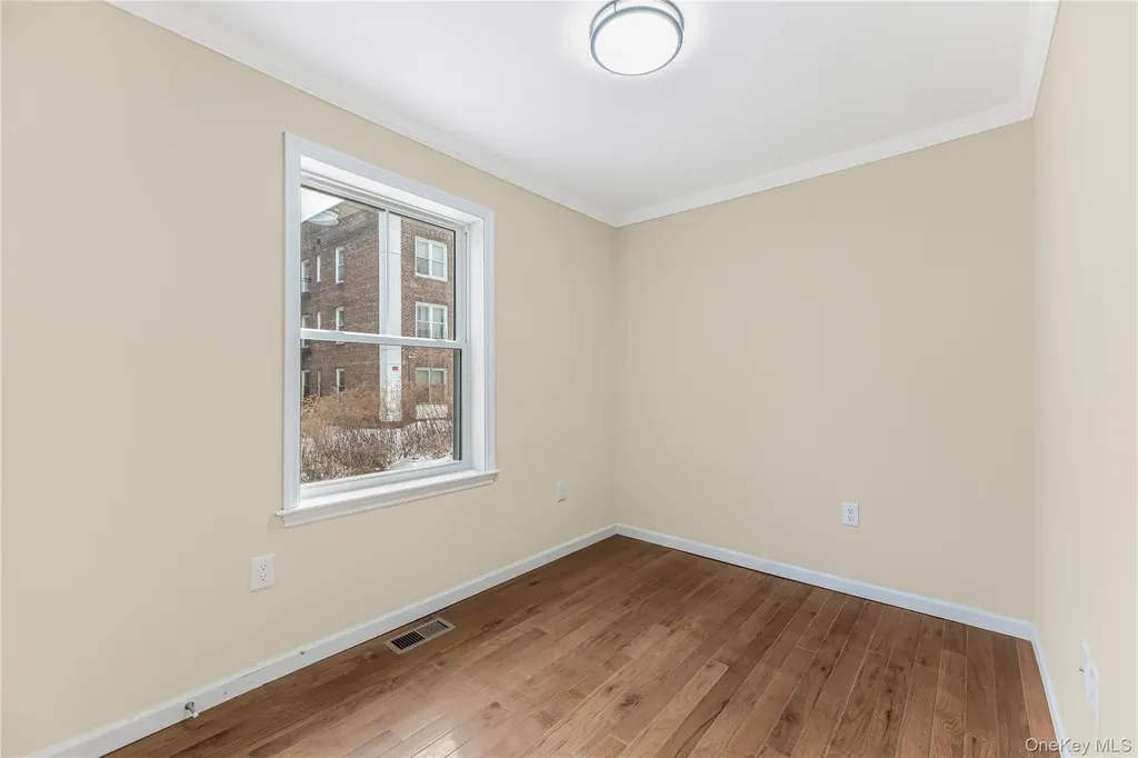 320 E 4th Street Mount Vernon NY 10553