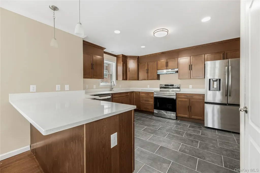 320 E 4th Street Mount Vernon NY 10553