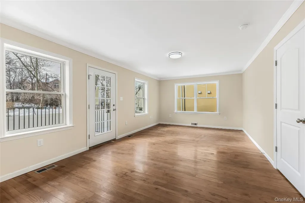 320 E 4th Street Mount Vernon NY 10553