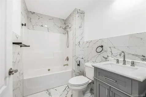 320 E 4th Street Mount Vernon NY 10553