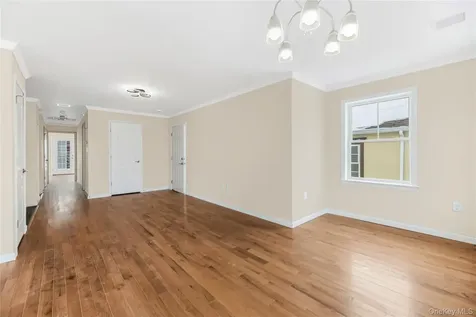 320 E 4th Street Mount Vernon NY 10553