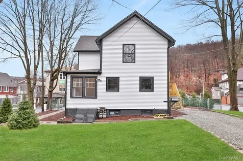 37 Mill Street Sloatsburg NY 10974