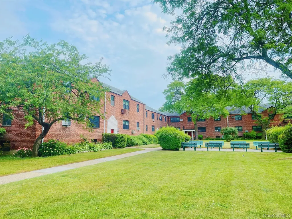 81-06 155 Avenue Howard Beach NY 11414