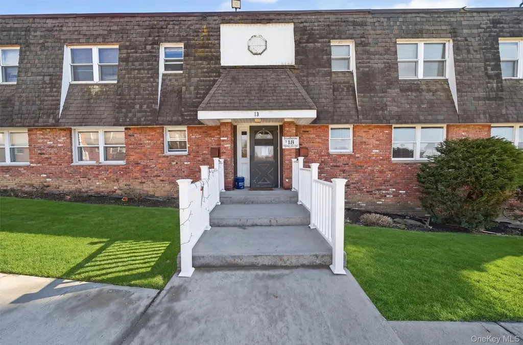 18 Crescent Drive Thiells NY 10984