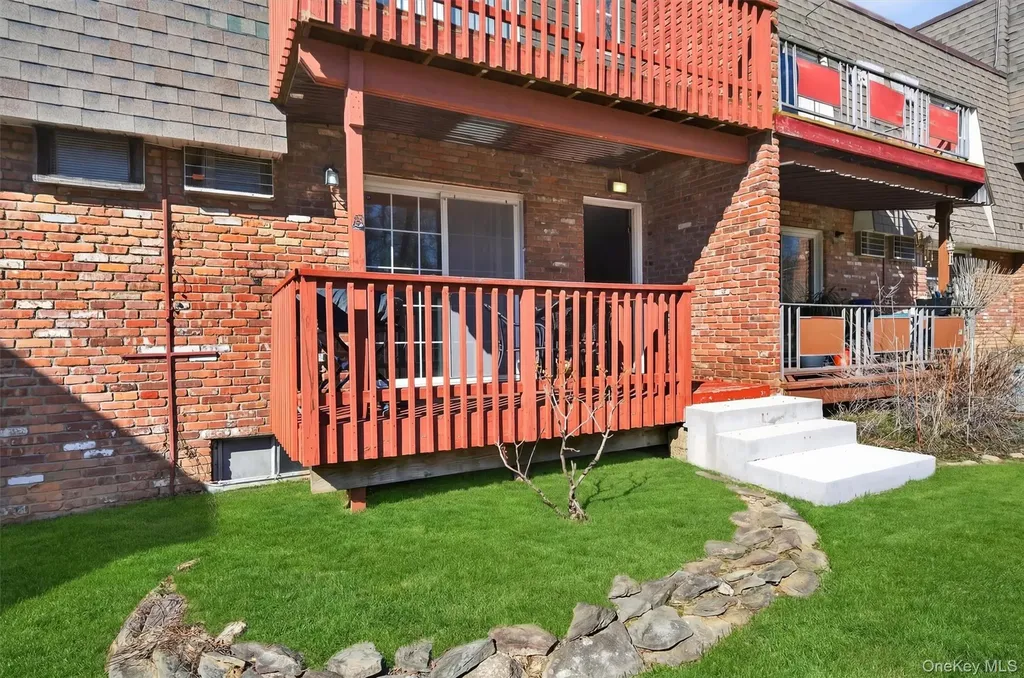 18 Crescent Drive Thiells NY 10984