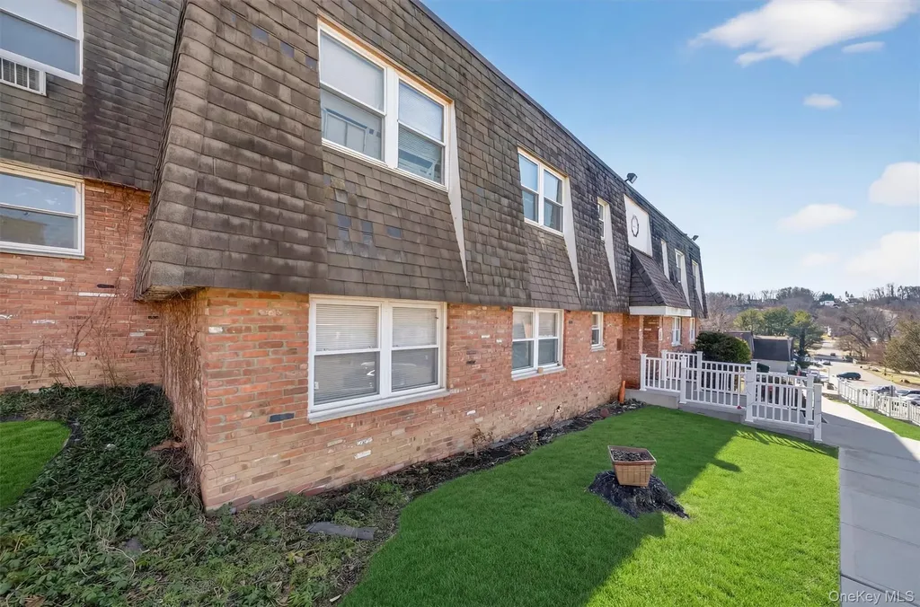 18 Crescent Drive Thiells NY 10984