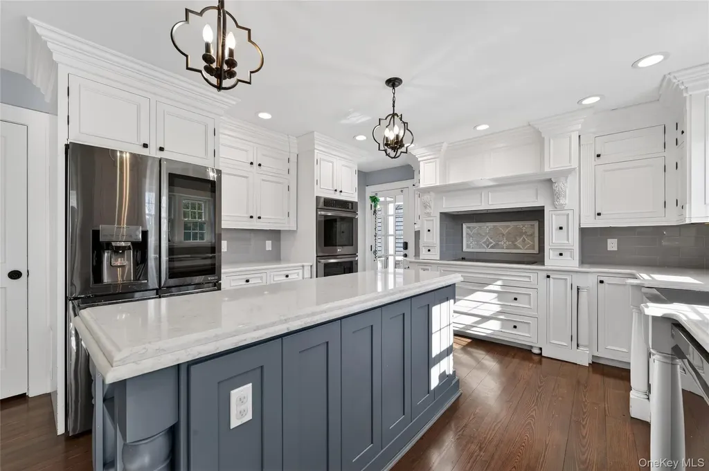 20 Westbridge Drive Babylon NY 11702