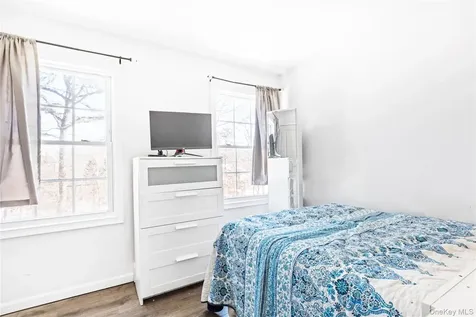 230 Eastport Manor Road Manorville NY 11949