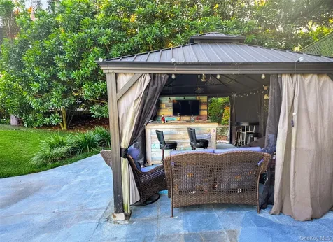 230 Eastport Manor Road Manorville NY 11949