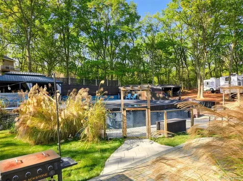 230 Eastport Manor Road Manorville NY 11949