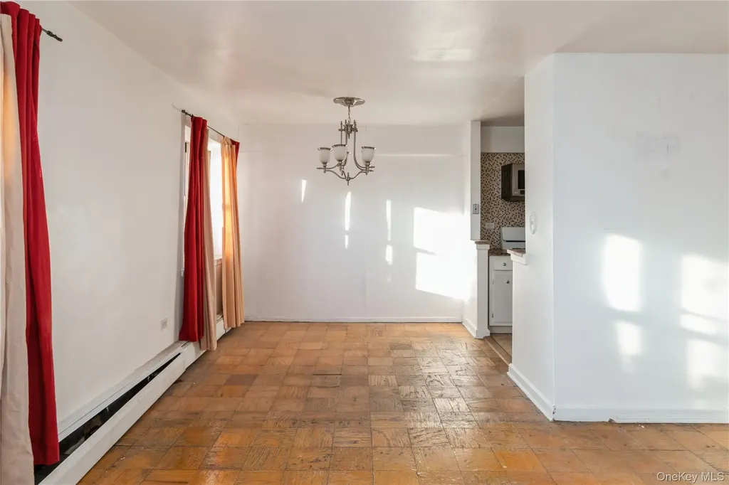 9910 60 Avenue Corona NY 11368