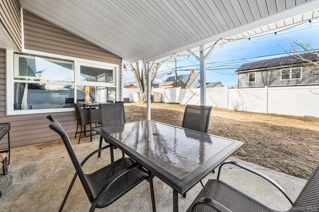 111 Stirrup Lane Levittown NY 11756