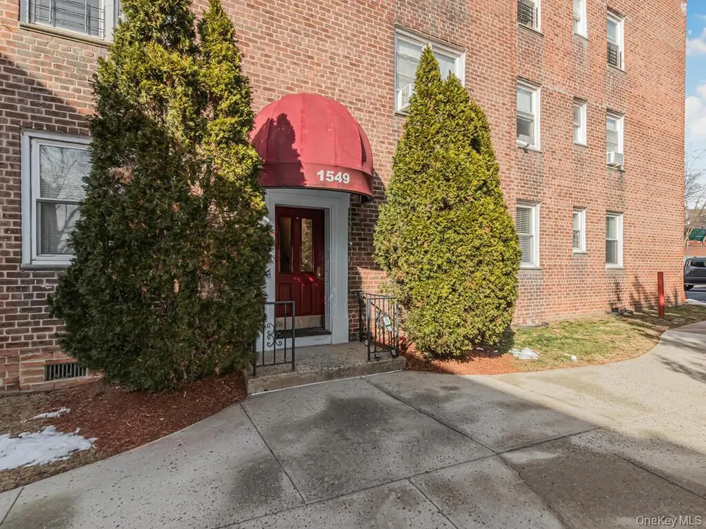 1549 Central Park Avenue Yonkers NY 10710