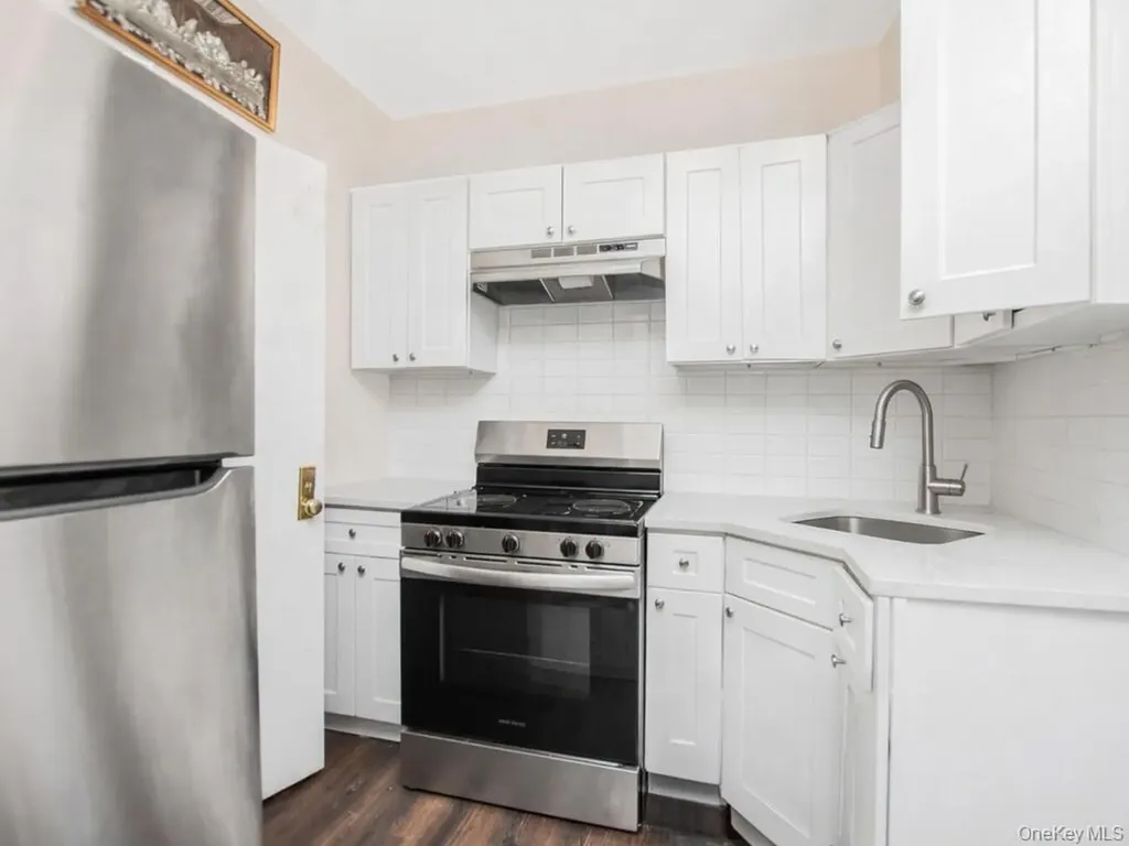 1406 White Plains Road Bronx NY 10462