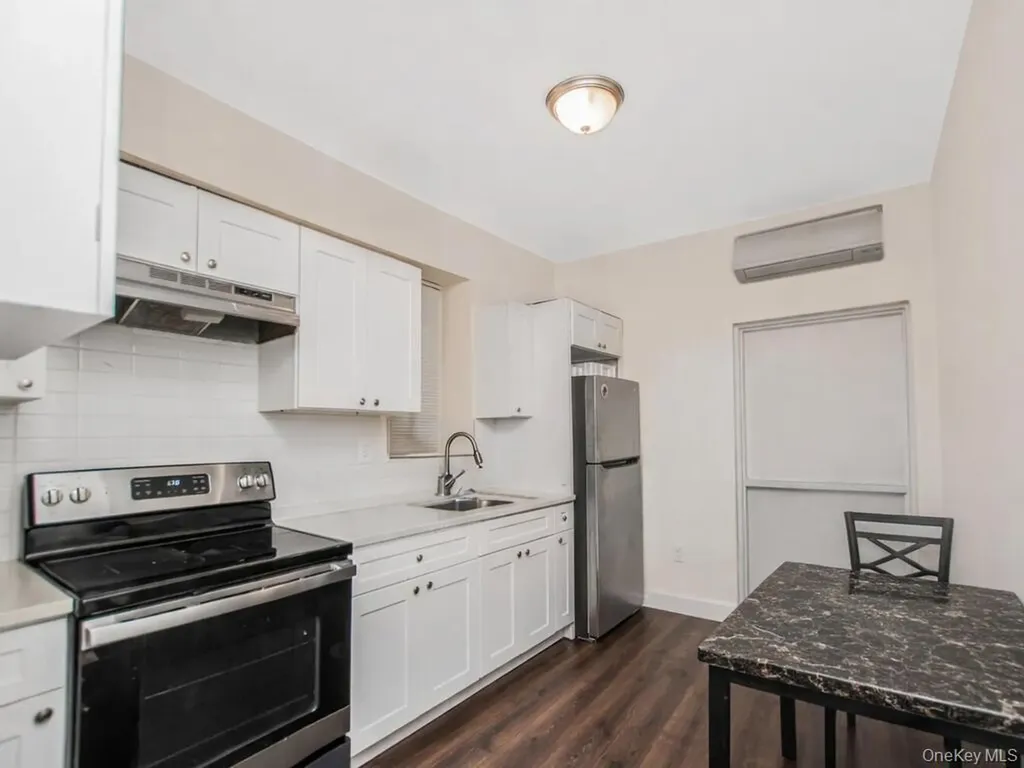 1406 White Plains Road Bronx NY 10462