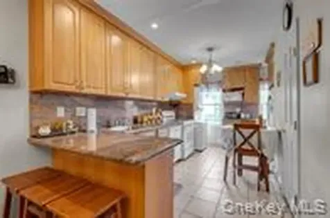 517 51st Avenue Long Island City NY 11101