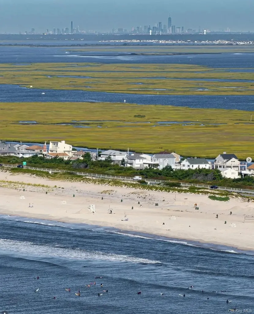2 Cottage Walk Gilgo Beach NY 11702