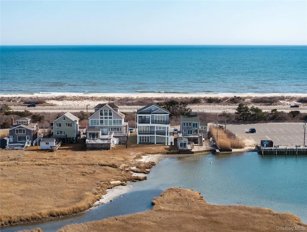 2 Cottage Walk Gilgo Beach NY 11702