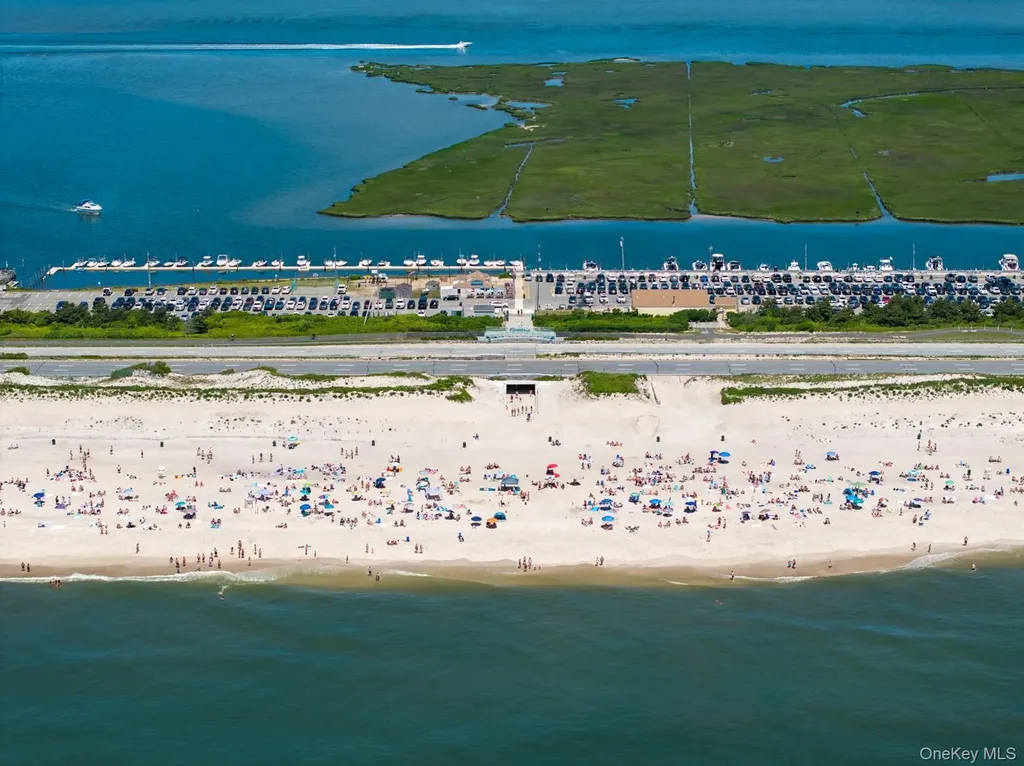 2 Cottage Walk Gilgo Beach NY 11702