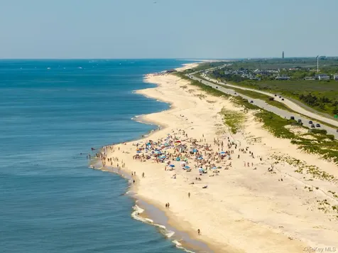 2 Cottage Walk Gilgo Beach NY 11702